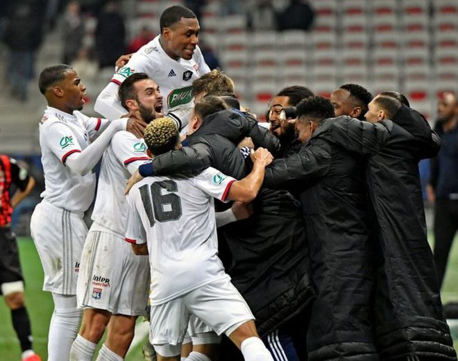 九游体育中国官网-关于法国杯窗口期走向成谜，新疆广汇造点机会，引发热议，阵容厚度经受考验的信息